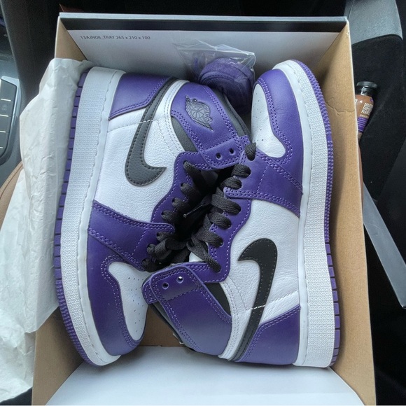 Jordan 1 Court Purple 5Y - Picture 1 of 3